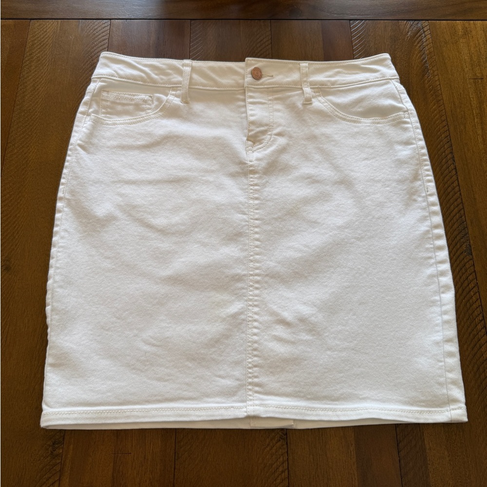 Old Navy White Denim Skirt Size 4